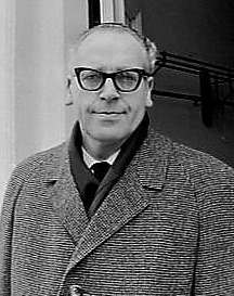 Maarten Vrolijk (PvdA) was minister van CRM van 1965 tot 1966